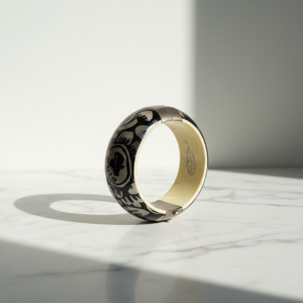 Antonella Piacenti Bangle – White Marble