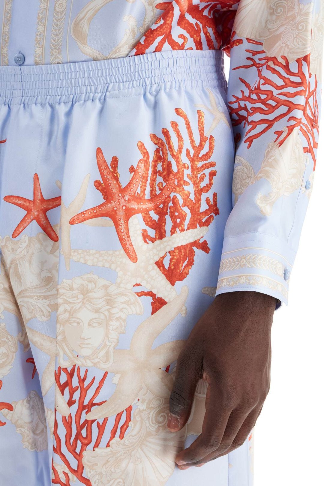 Versace Short trousers 50 Versace Baroque Silk Bermuda Set Versace Baroque Silk Bermuda Set – Iconic Luxury Style Brand